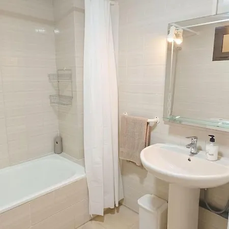 Claudia En Santiago Con Piscina Puerto de Santiago (Tenerife)