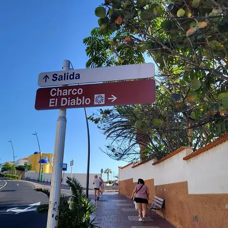 Claudia En Santiago Con Piscina Puerto de Santiago (Tenerife)